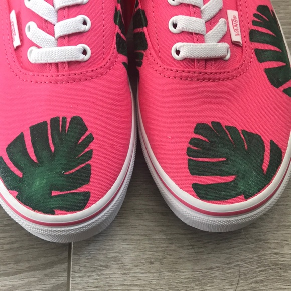 Pink hand painted vans, kids size 6 - Picture 5 of 13